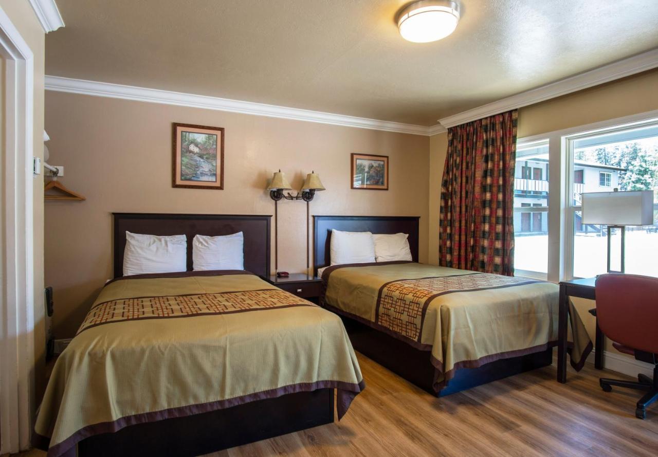 Charm Motel & Suites Burney Zewnętrze zdjęcie